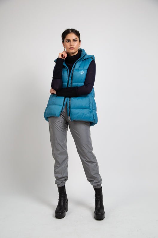 DEADSTOCK sky blue sleeveless puffer jacket - culthread