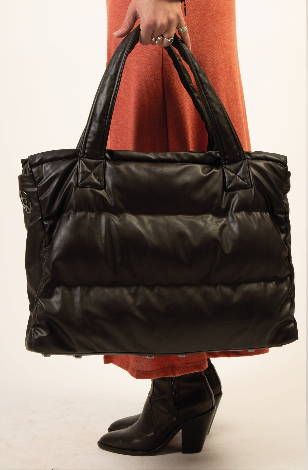 RECYCLED VEGAN LEATHER black puffer bag - culthread